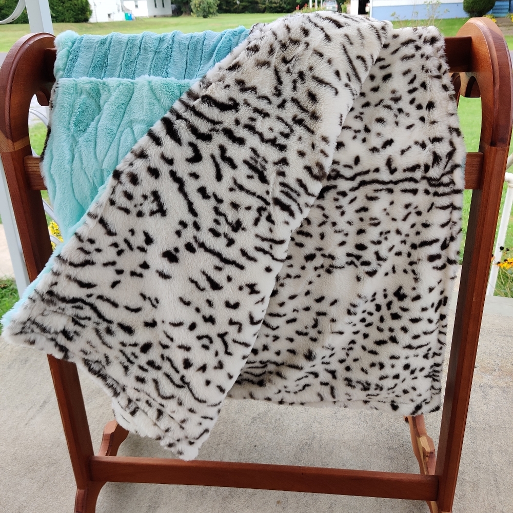 NEW Minky Mama blanket - Picture 2 of 5
